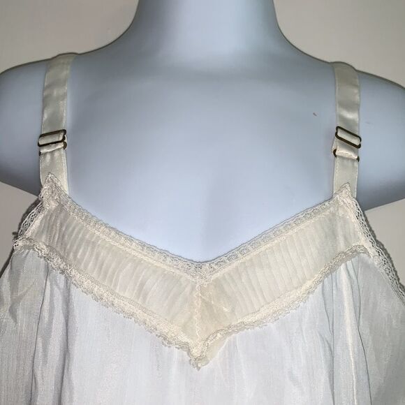 Vtg 60s cotton/polyester little girls slip - Picture 4 of 6